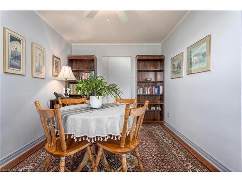 708-358 Waterloo Avenue, Guelph, ON - Indoor Photo Showing Dining Room