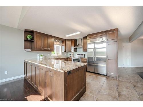 40 Ingram Drive, Guelph, ON - Indoor Photo Showing Kitchen