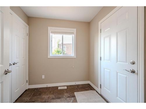 40 Ingram Drive, Guelph, ON - Indoor Photo Showing Other Room