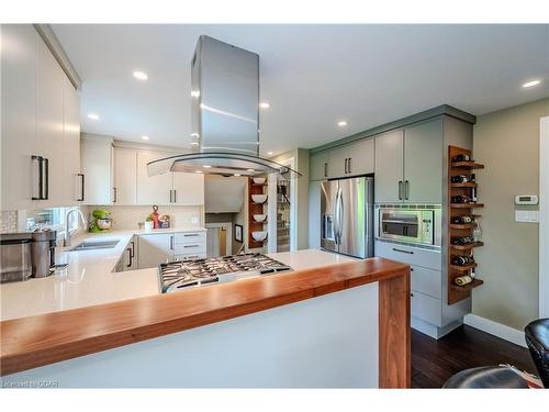 940 Watson Road S, Puslinch, ON - Indoor Photo Showing Kitchen With Double Sink