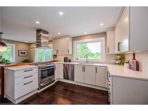 940 Watson Road S, Puslinch, ON - Indoor Photo Showing Kitchen With Upgraded Kitchen