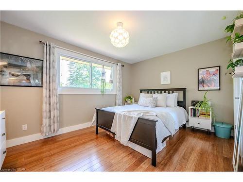 940 Watson Road S, Puslinch, ON - Indoor Photo Showing Bedroom