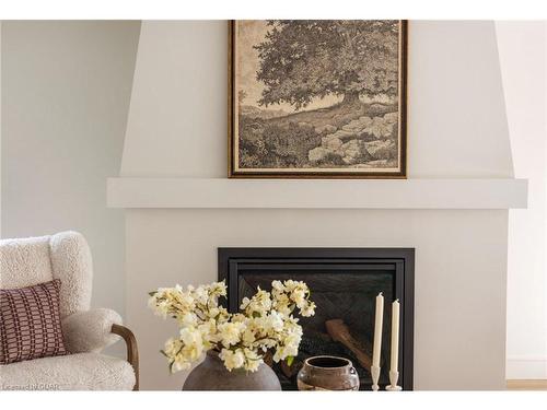 204 King Street, Guelph, ON - Indoor Photo Showing Living Room With Fireplace