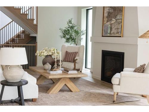 204 King Street, Guelph, ON - Indoor Photo Showing Living Room With Fireplace