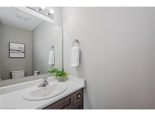 58-107 Westra Drive, Guelph, ON - Indoor Photo Showing Bathroom