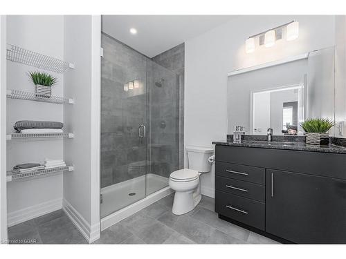 709-1878 Gordon Street, Guelph, ON - Indoor Photo Showing Bathroom