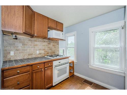 67 Hayes Avenue, Guelph, ON - Indoor Photo Showing Kitchen