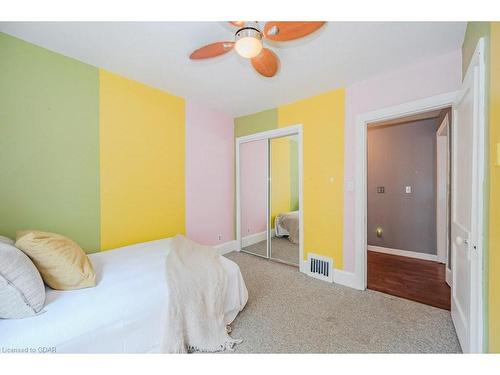 67 Hayes Avenue, Guelph, ON - Indoor Photo Showing Bedroom