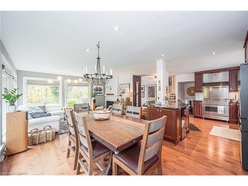 1825 Victoria Road S, Guelph, ON - Indoor Photo Showing Kitchen