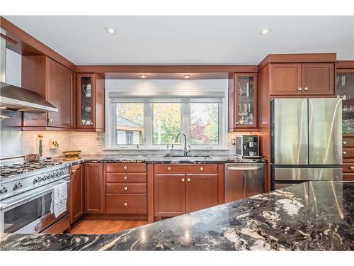 1825 Victoria Road S, Guelph, ON - Indoor Photo Showing Kitchen With Double Sink