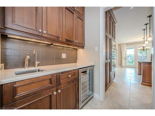 8 Paddison Court, Guelph, ON - Indoor Photo Showing Kitchen