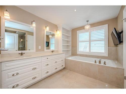 8 Paddison Court, Guelph, ON - Indoor Photo Showing Bathroom