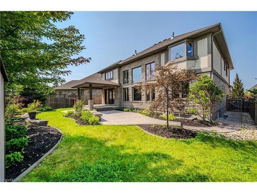 8 Paddison Court, Guelph, ON - Outdoor