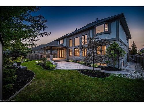 8 Paddison Court, Guelph, ON - Outdoor