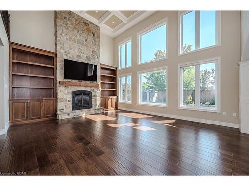 8 Paddison Court, Guelph, ON - Indoor Photo Showing Living Room With Fireplace