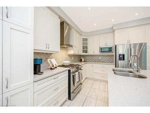 147 Upper Canada Court, Georgetown, ON - Indoor Photo Showing Kitchen With Double Sink With Upgraded Kitchen