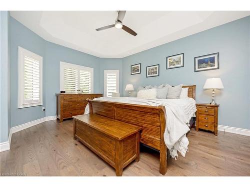 147 Upper Canada Court, Georgetown, ON - Indoor Photo Showing Bedroom