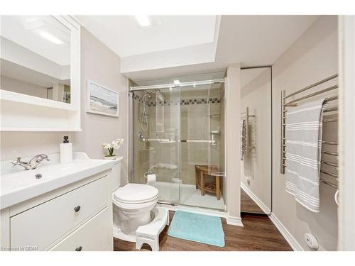 147 Upper Canada Court, Georgetown, ON - Indoor Photo Showing Bathroom