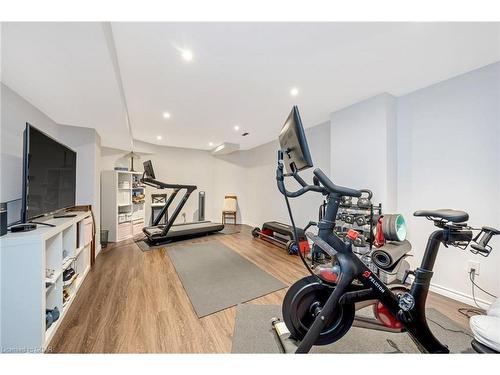 147 Upper Canada Court, Georgetown, ON - Indoor Photo Showing Gym Room