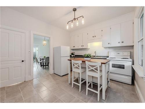 108 Harris Street, Guelph, ON - Indoor Photo Showing Kitchen