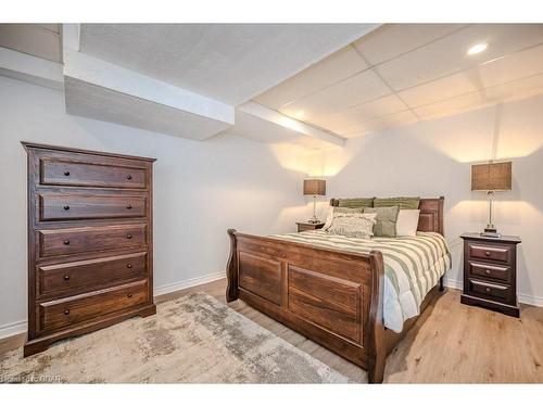 21 Kortright Road E, Guelph, ON - Indoor Photo Showing Bedroom