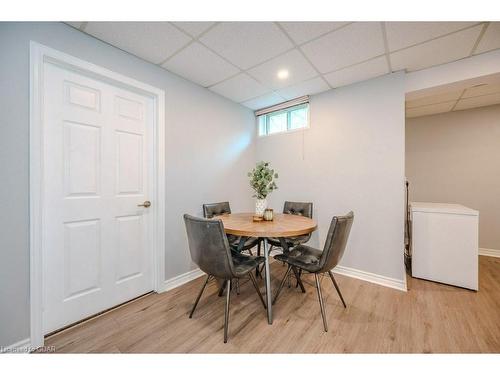 21 Kortright Road E, Guelph, ON - Indoor Photo Showing Dining Room