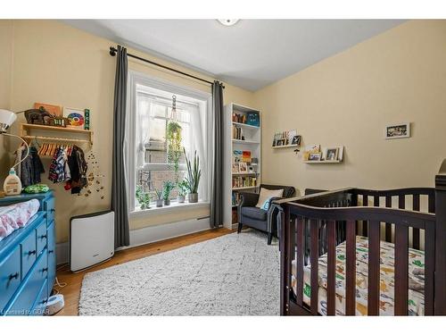 79-81 Oxford Street, Guelph, ON - Indoor Photo Showing Bedroom