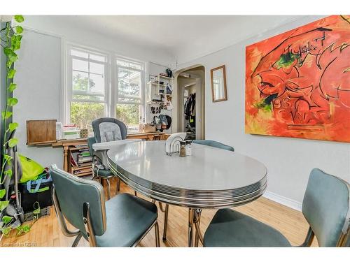 18 Roslin Avenue N, Waterloo, ON - Indoor Photo Showing Dining Room