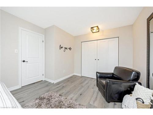 36-125 Sekura Crescent, Cambridge, ON - Indoor