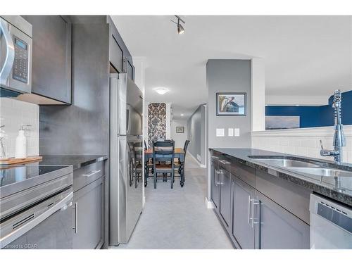 20A-146 Downey Road, Guelph, ON - Indoor Photo Showing Kitchen With Double Sink