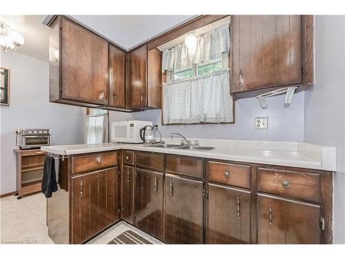 194 Colborne St, Elora, ON - Indoor Photo Showing Kitchen With Double Sink