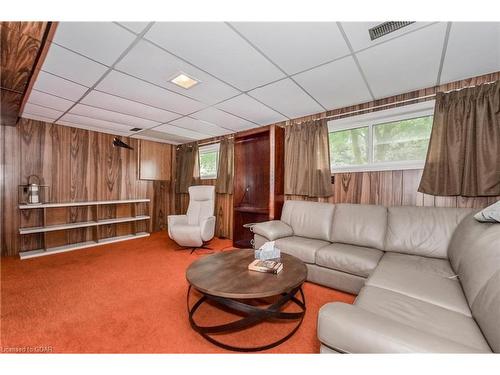 194 Colborne St, Elora, ON - Indoor Photo Showing Living Room