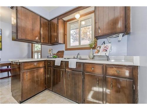 194 Colborne St, Elora, ON - Indoor Photo Showing Kitchen