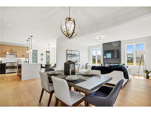 2578 Buroak Drive, London, ON - Indoor Photo Showing Dining Room