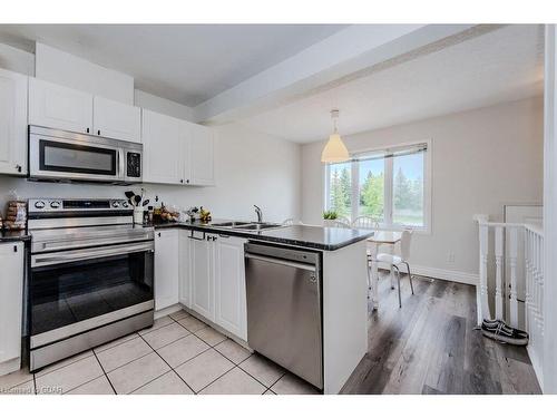 7-601 Columbia Forest Boulevard, Waterloo, ON - Indoor Photo Showing Kitchen With Double Sink