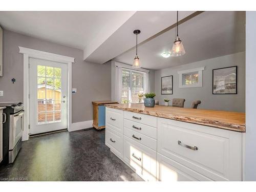 54 Eramosa Road, Guelph, ON - Indoor Photo Showing Kitchen