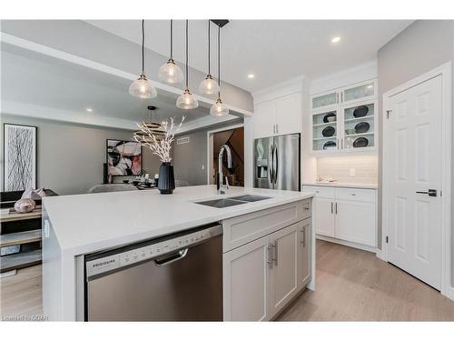 27 Spachman Street, Kitchener, ON - Indoor Photo Showing Kitchen With Double Sink With Upgraded Kitchen