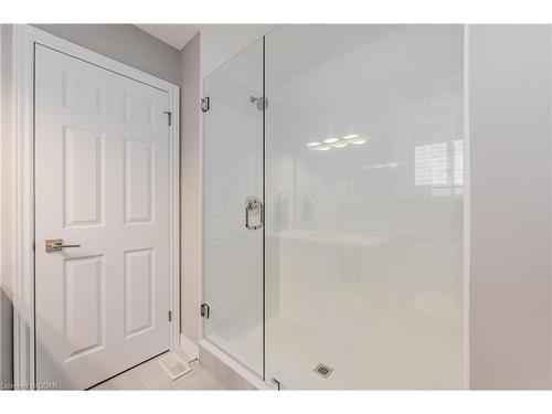 27 Spachman Street, Kitchener, ON - Indoor Photo Showing Bathroom