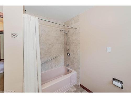 588 Watson Road S, Puslinch, ON - Indoor Photo Showing Bathroom