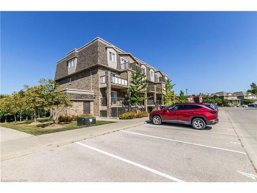 17-35 Mountford Drive Drive, Guelph, ON - Outdoor With Facade