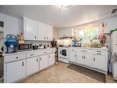 21 Hearn Avenue, Guelph, ON - Indoor Photo Showing Kitchen