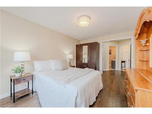 205 Eden Oak Trail, Kitchener, ON - Indoor Photo Showing Bedroom