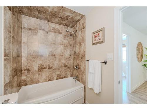 205 Eden Oak Trail, Kitchener, ON - Indoor Photo Showing Bathroom