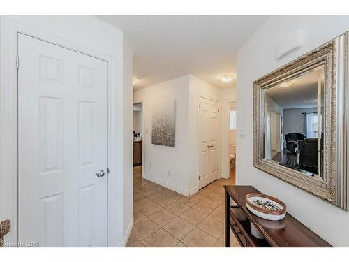 42 Oakes Crescent, Guelph, ON - Indoor Photo Showing Other Room