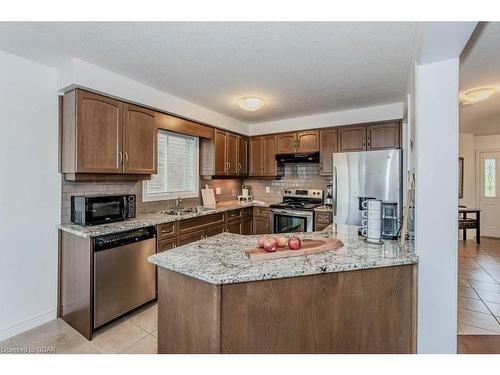 42 Oakes Crescent, Guelph, ON - Indoor Photo Showing Kitchen