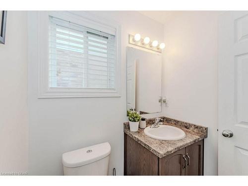 42 Oakes Crescent, Guelph, ON - Indoor Photo Showing Bathroom