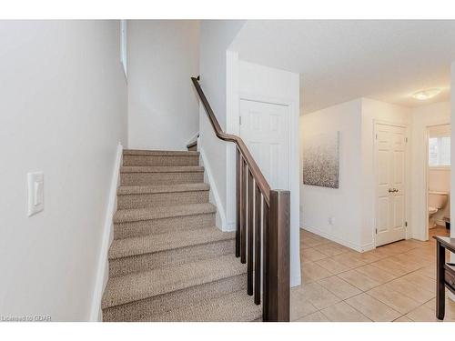 42 Oakes Crescent, Guelph, ON - Indoor Photo Showing Other Room