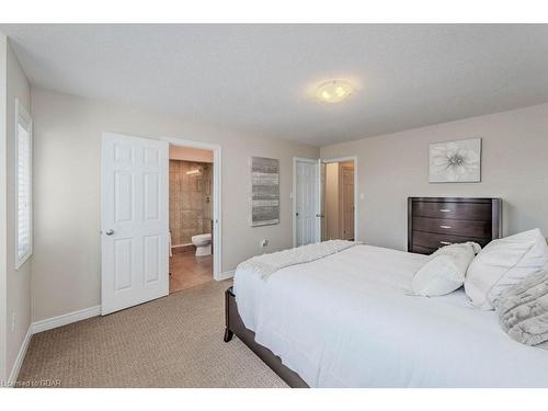 42 Oakes Crescent, Guelph, ON - Indoor Photo Showing Bedroom