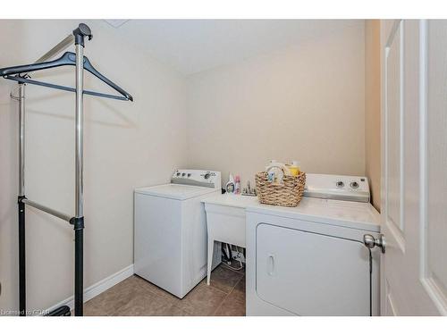 42 Oakes Crescent, Guelph, ON - Indoor Photo Showing Laundry Room