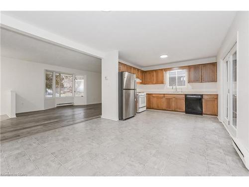 360 Birmingham Street E, Mount Forest, ON - Indoor Photo Showing Kitchen